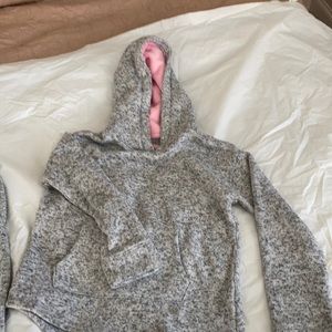 Girls gray sweatshirt 10/12